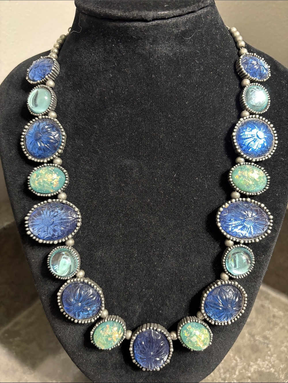 Vintage Avon Blue Floral & Teal  Glass Cabochon Necklace